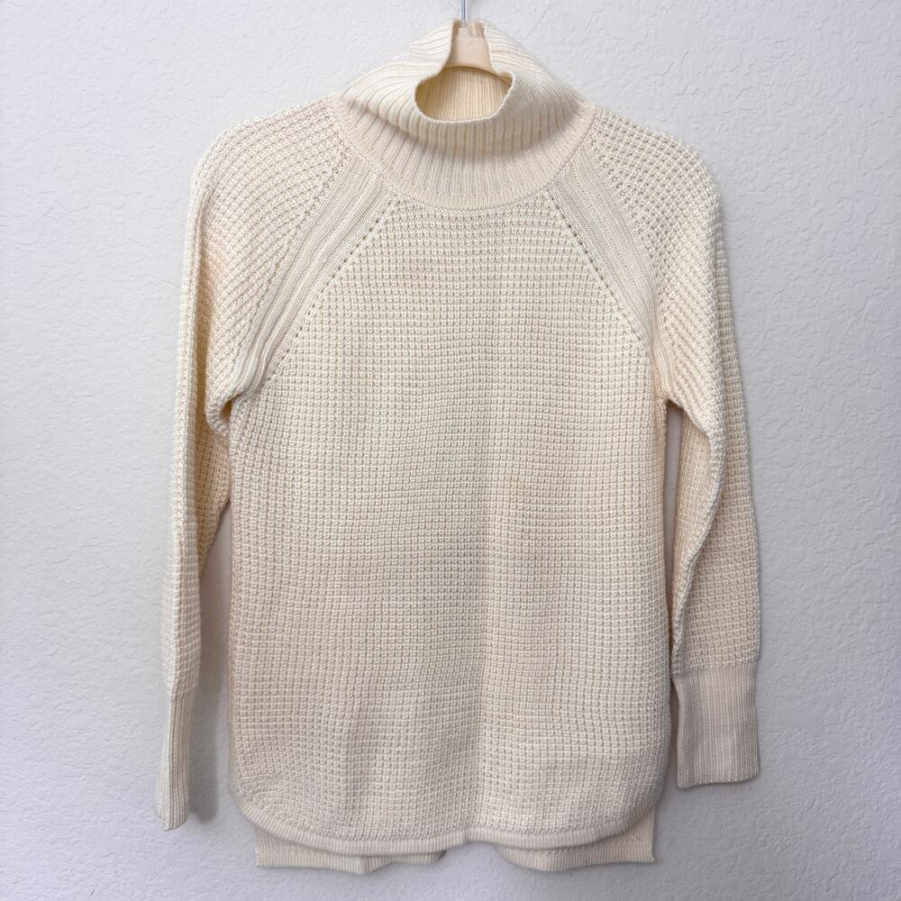 Banana Republic Womens Knit Sweater Size XS P Wool Blend Textured Minimal Winter